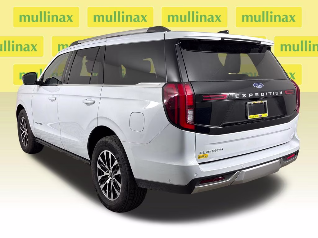 2025 Silver Metallic Ford Expedition Platinum 4X4 SUV
