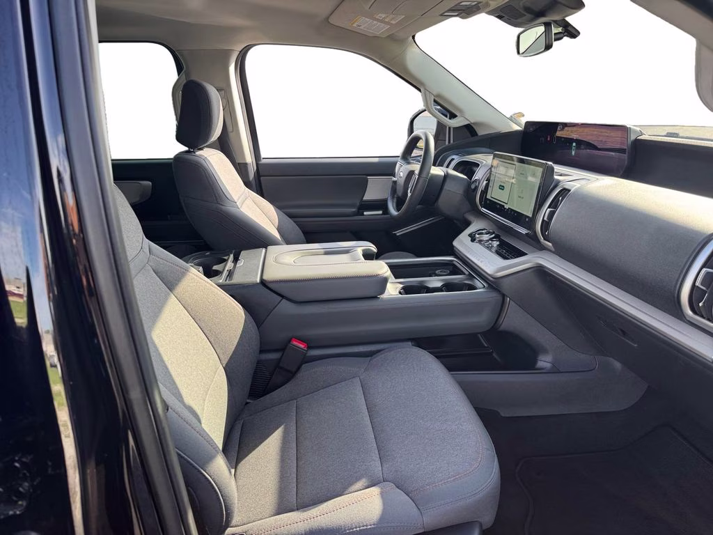 2025 Black Metallic Ford Expedition Active RWD SUV