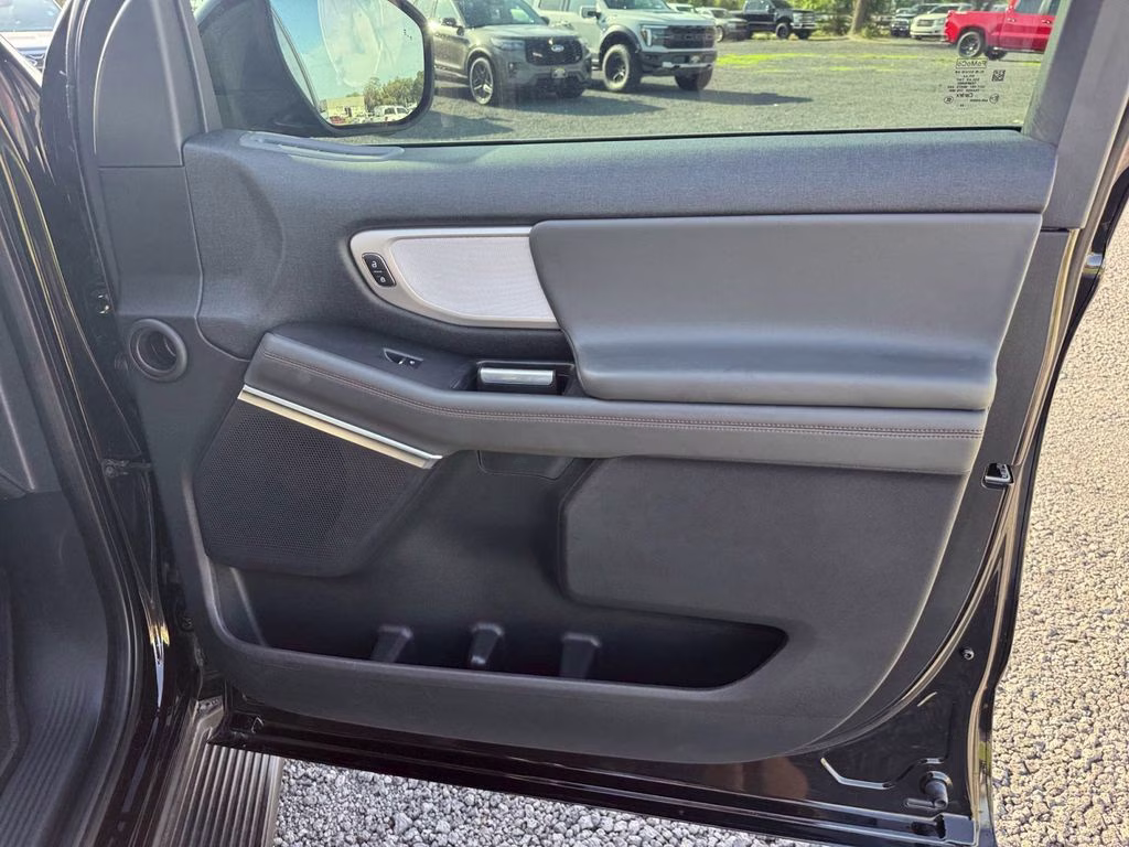 2025 Black Metallic Ford Expedition Active RWD SUV