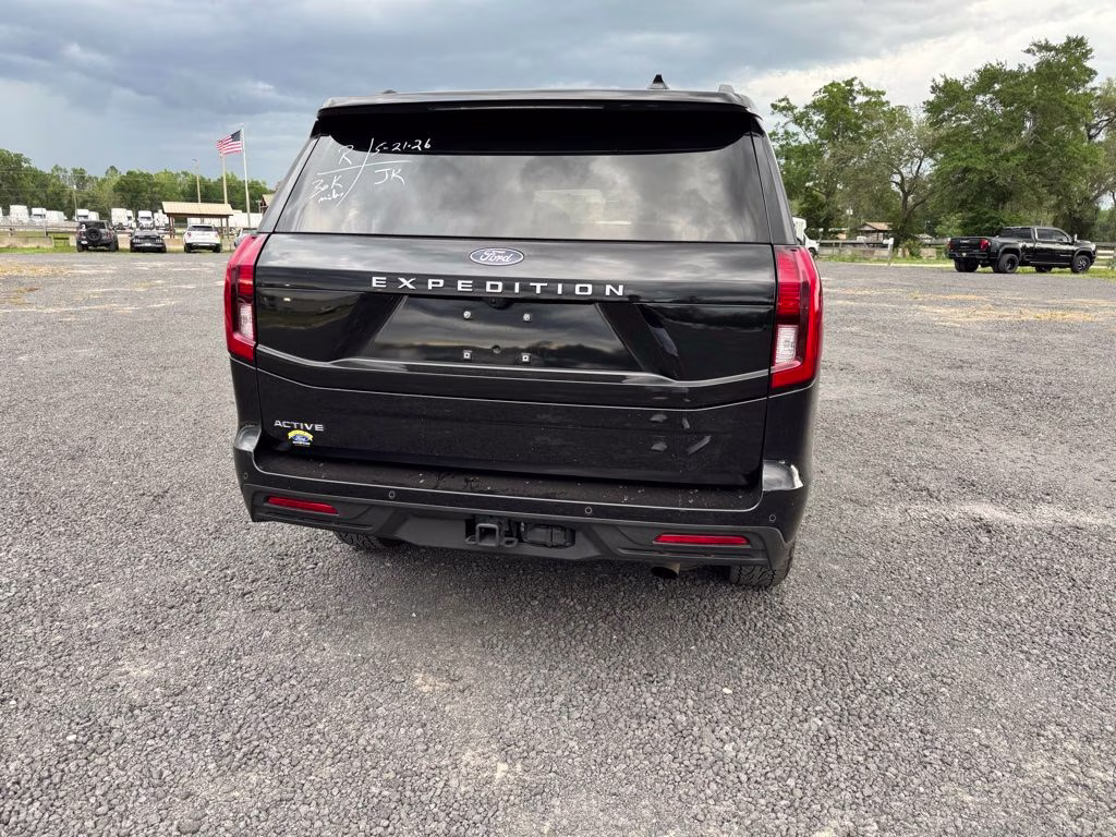2025 Black Metallic Ford Expedition Active RWD SUV
