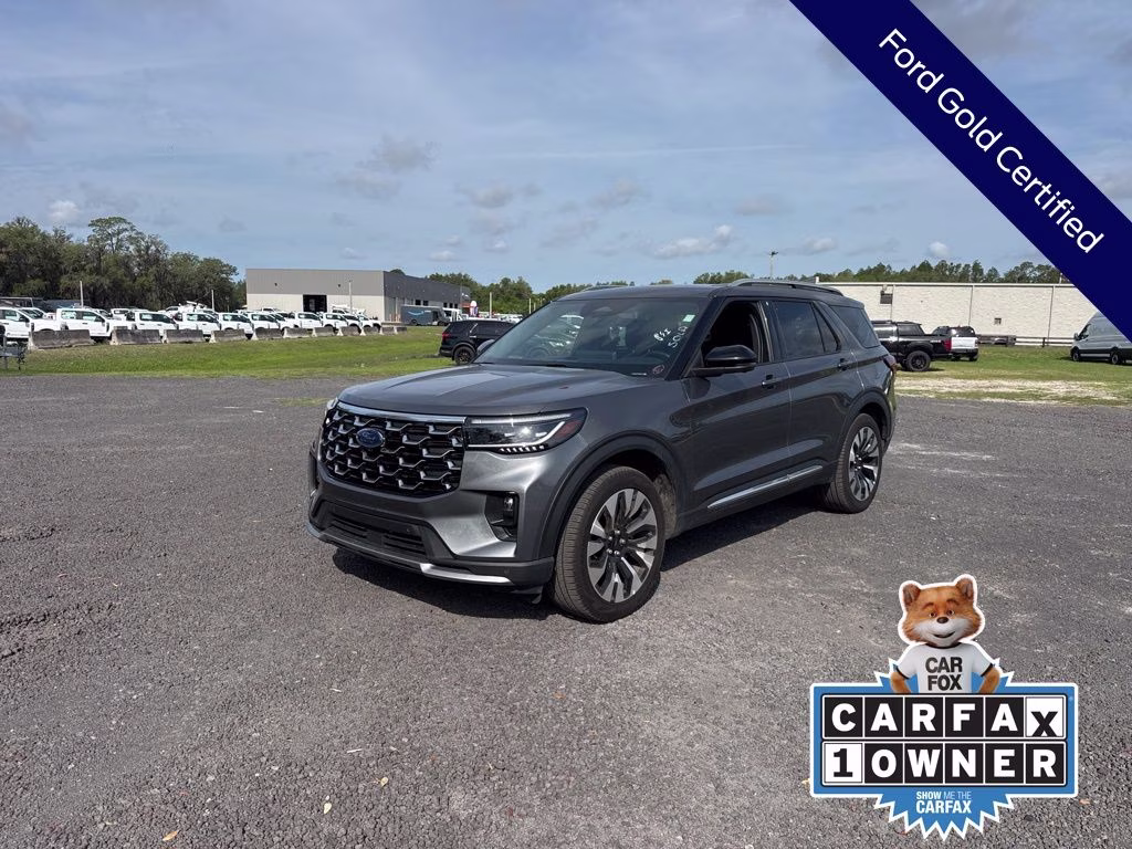 2025 Gray Metallic Ford Explorer Platinum 4X4 SUV