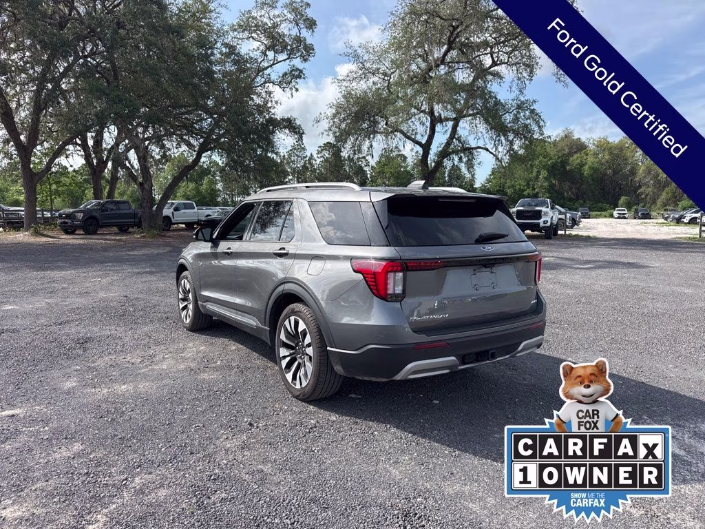 2025 Gray Metallic Ford Explorer Platinum 4X4 SUV