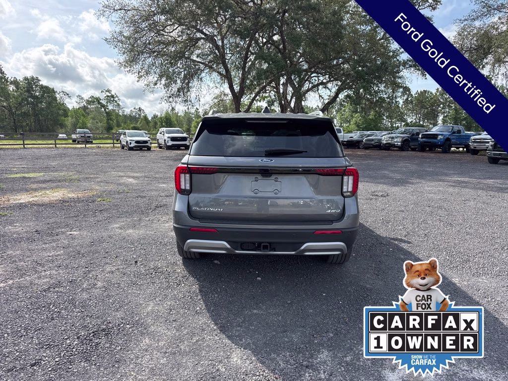 2025 Gray Metallic Ford Explorer Platinum 4X4 SUV