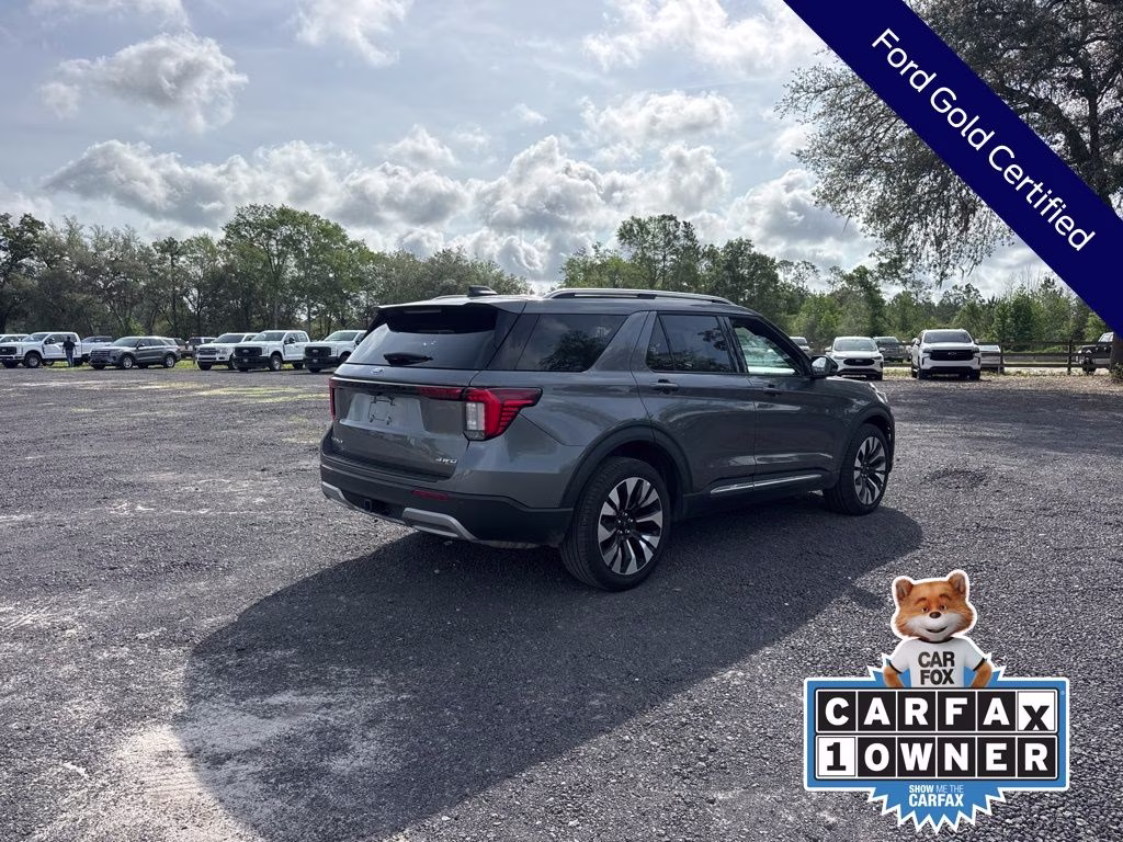 2025 Gray Metallic Ford Explorer Platinum 4X4 SUV