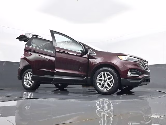 2023 Burgundy Ford Edge SEL AWD SUV