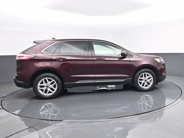 2023 Burgundy Ford Edge SEL AWD SUV