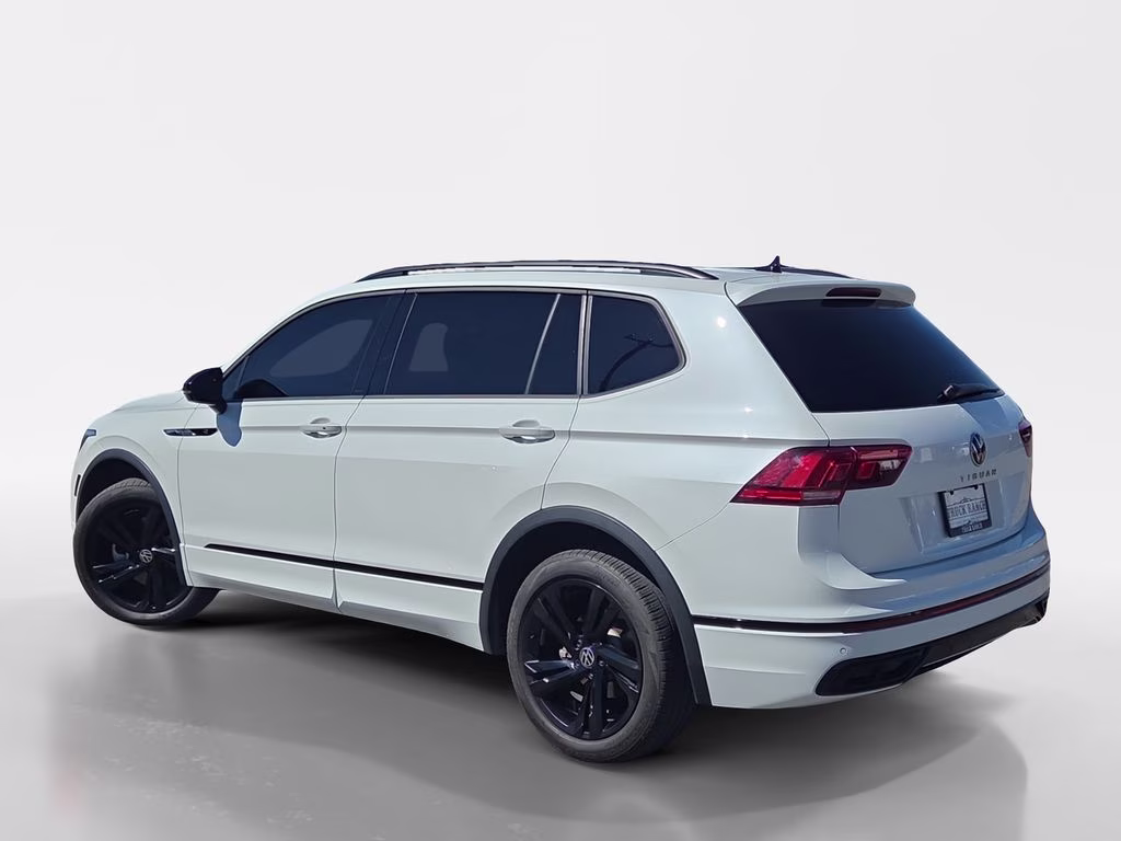 2023 Black Volkswagen Tiguan 2.0T SE R-Line Black FWD SUV