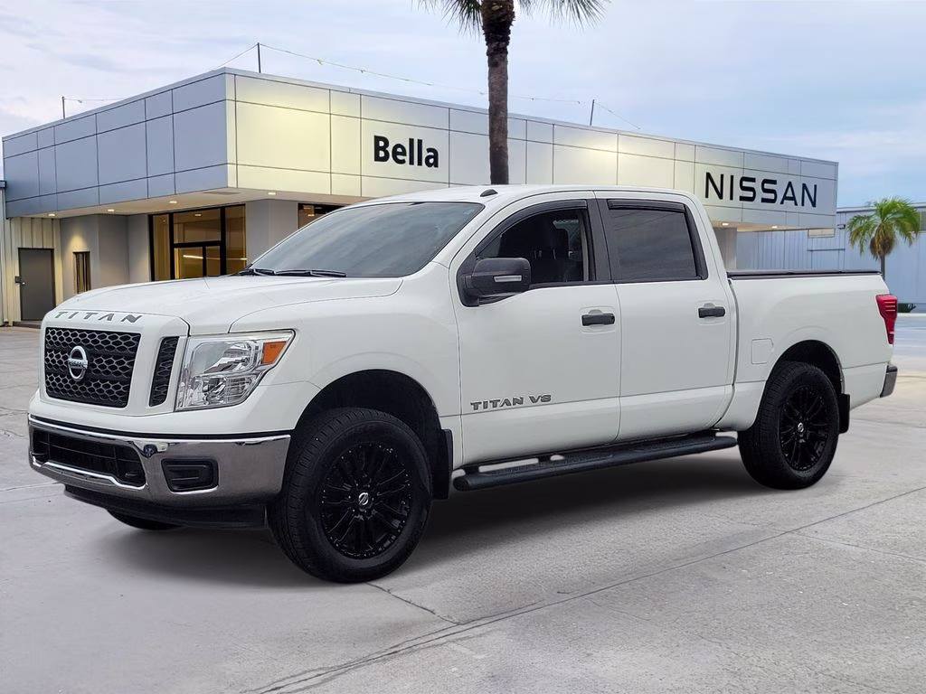 2019 Glacier White Nissan Titan SV 4X4 Truck