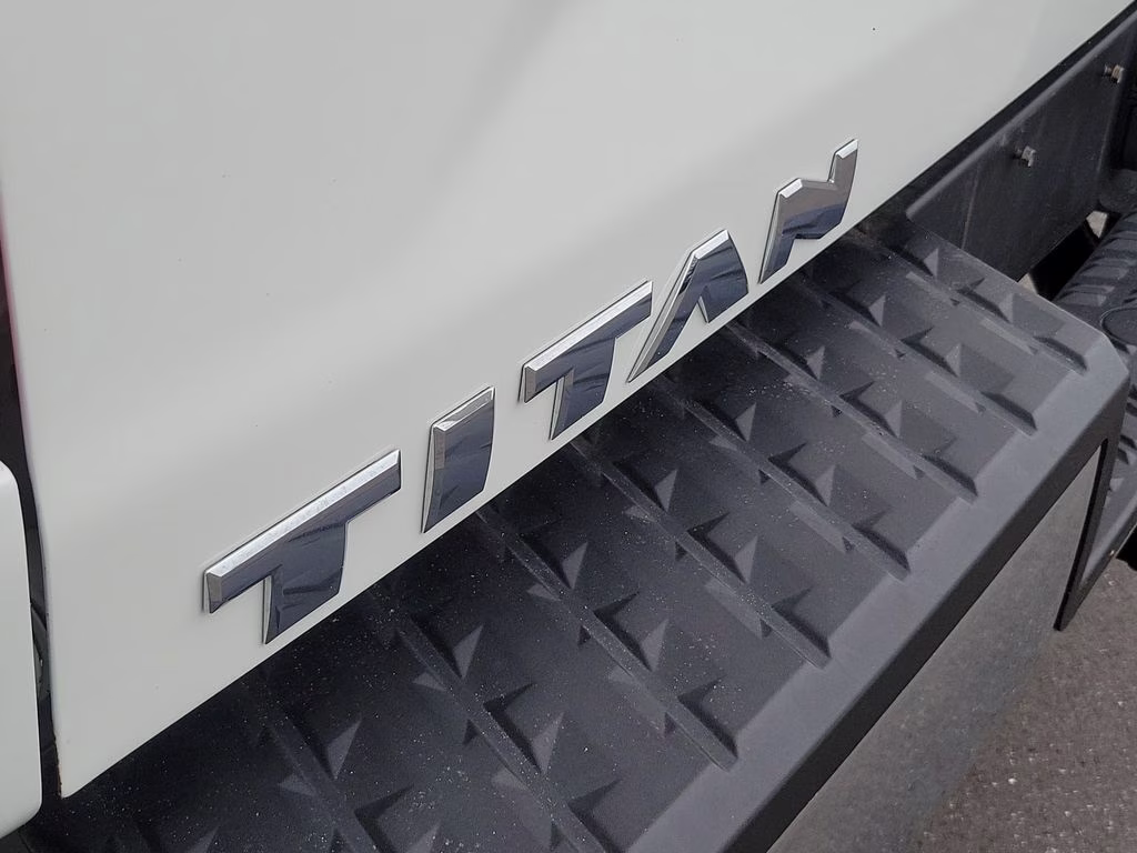 2019 Glacier White Nissan Titan SV 4X4 Truck