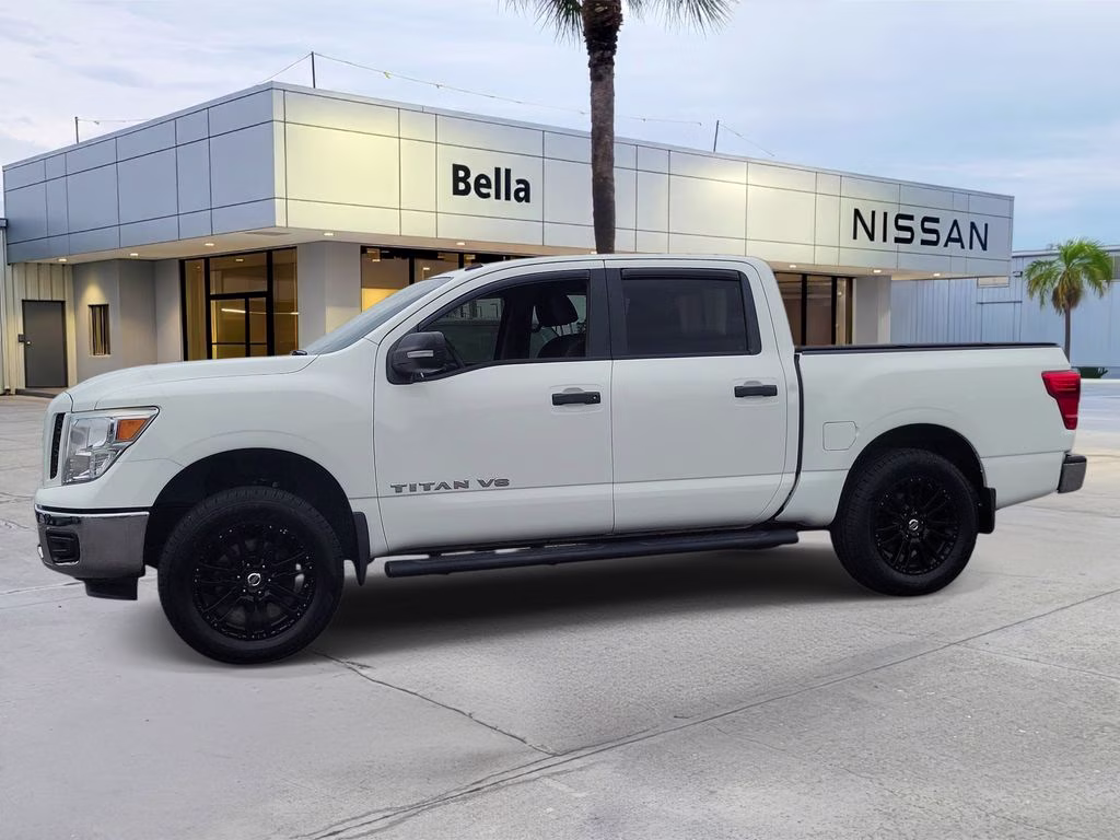 2019 Glacier White Nissan Titan SV 4X4 Truck
