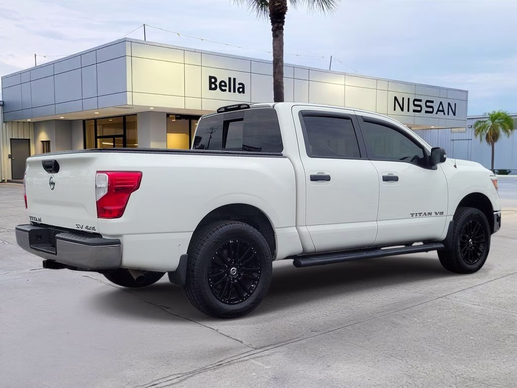 2019 Glacier White Nissan Titan SV 4X4 Truck