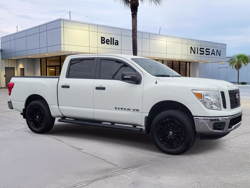 2019 Glacier White Nissan Titan SV 4X4 Truck