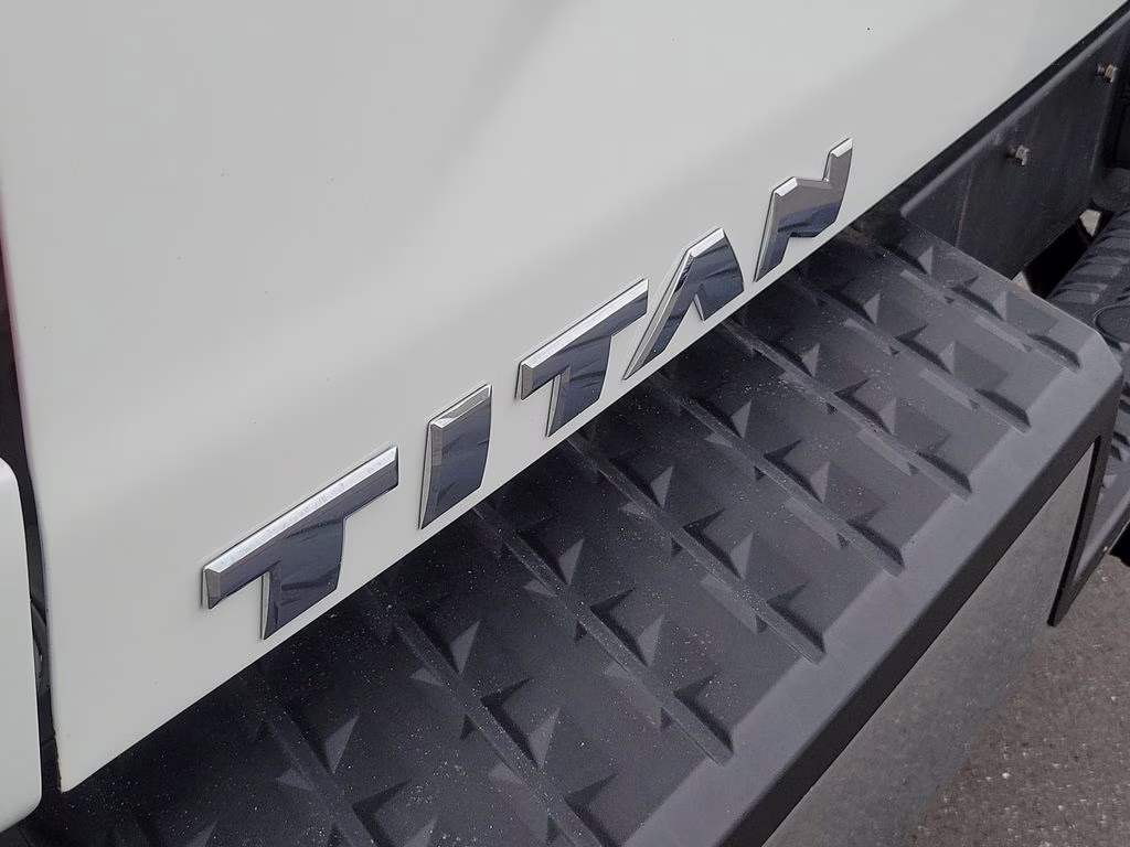 2019 Glacier White Nissan Titan SV 4X4 Truck
