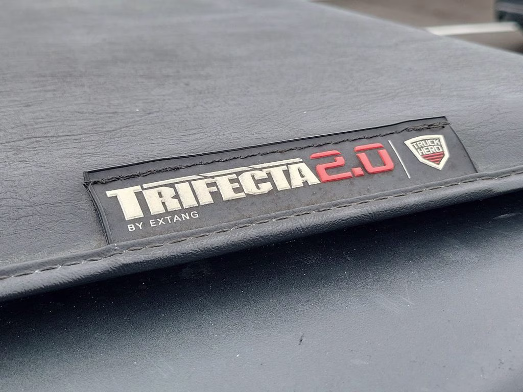 2019 Glacier White Nissan Titan SV 4X4 Truck