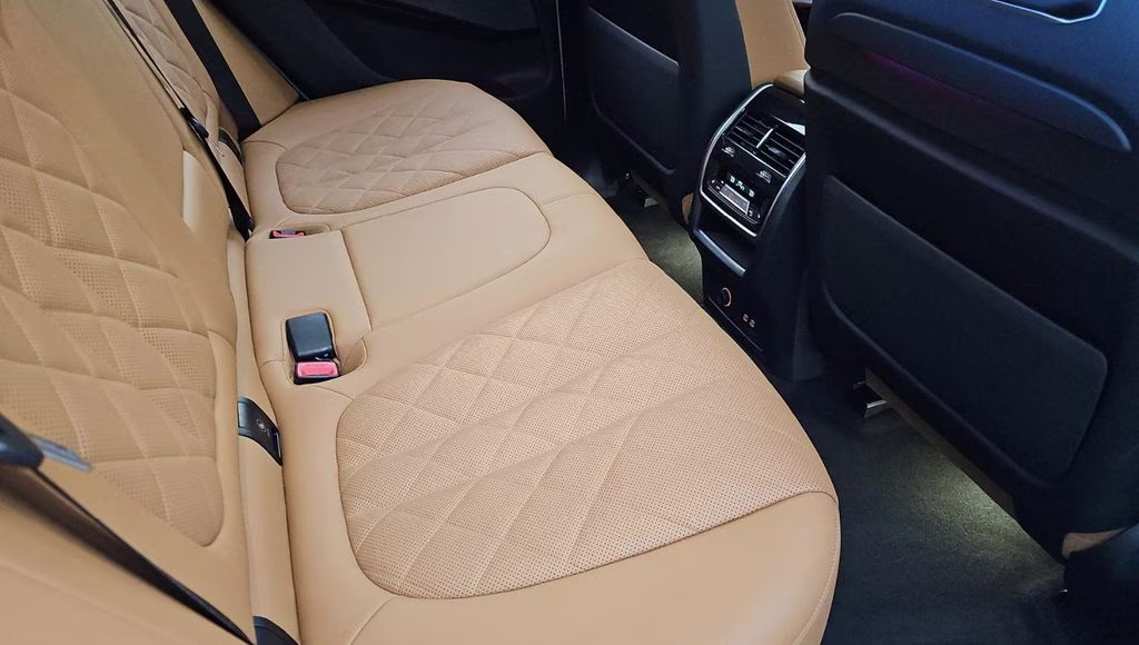 2024 Alpine White BMW X5 M60i AWD SUV
