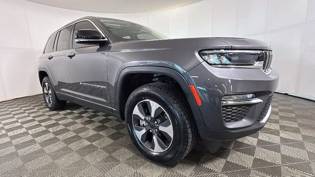 2022 Baltic Gray Metallic Clearcoat Jeep Grand Cherokee 4xe 4X4 SUV