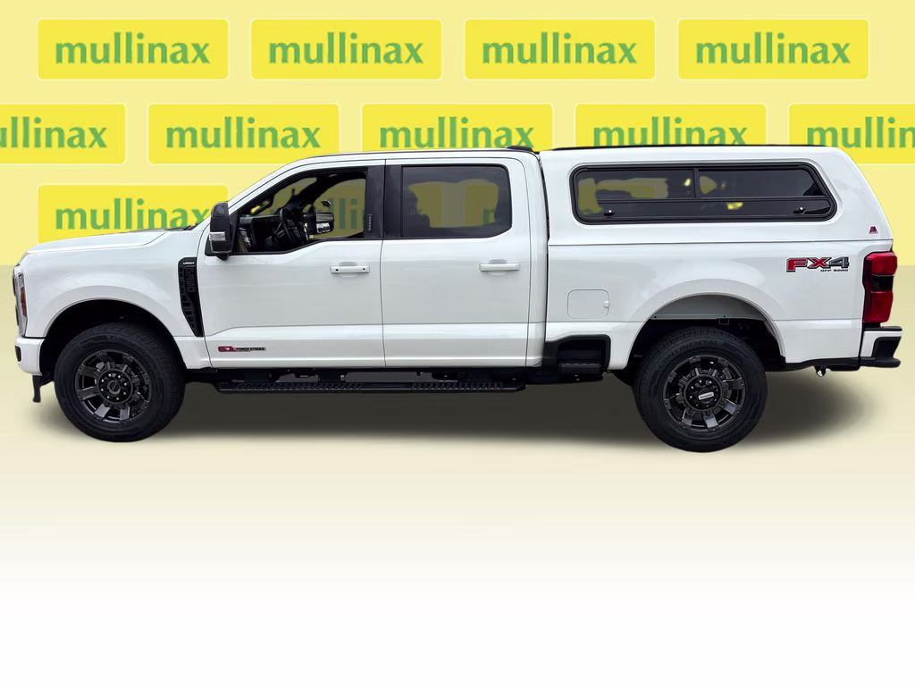 2024 Star White Metallic Tri-Coat Ford Super Duty F-350 SRW Lariat 4X4 Truck