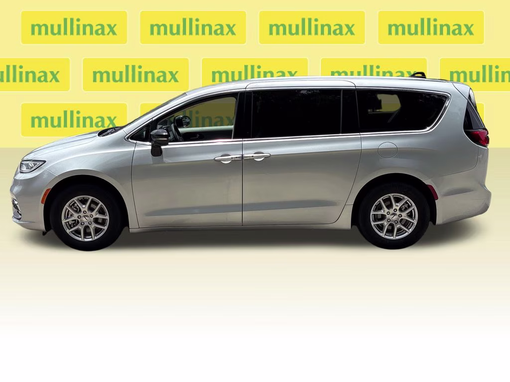 2024 Silver Mist Clearcoat Chrysler Pacifica Touring L FWD Van