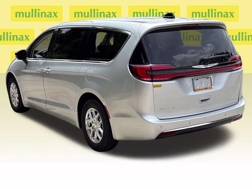 2024 Silver Mist Clearcoat Chrysler Pacifica Touring L FWD Van