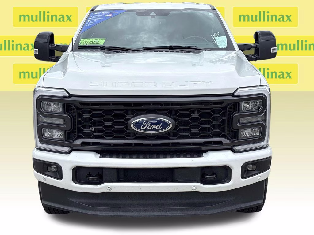 2024 Star White Metallic Tri-Coat Ford Super Duty F-350 SRW Lariat 4X4 Truck