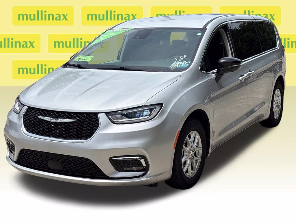 2024 Silver Mist Clearcoat Chrysler Pacifica Touring L FWD Van