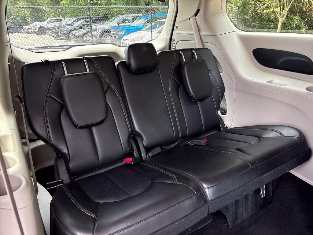 2024 Silver Mist Clearcoat Chrysler Pacifica Touring L FWD Van