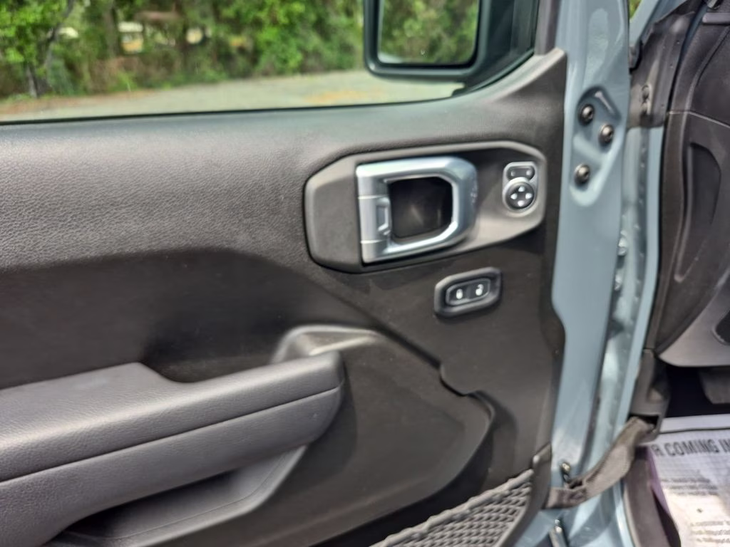 2024 Anvil Clear Coat Jeep Wrangler Sport 4X4 SUV