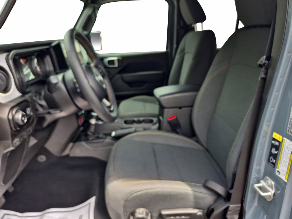 2024 Anvil Clear Coat Jeep Wrangler Sport 4X4 SUV