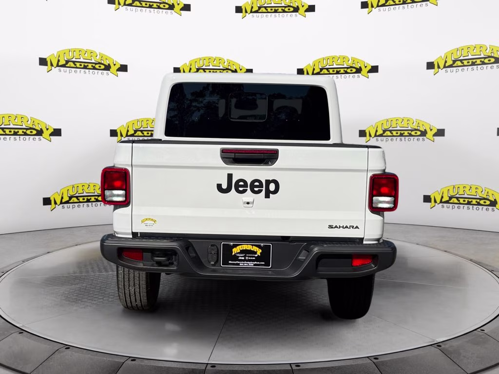 2026 Bright White Clearcoat Jeep Gladiator Sahara 4X4 Truck