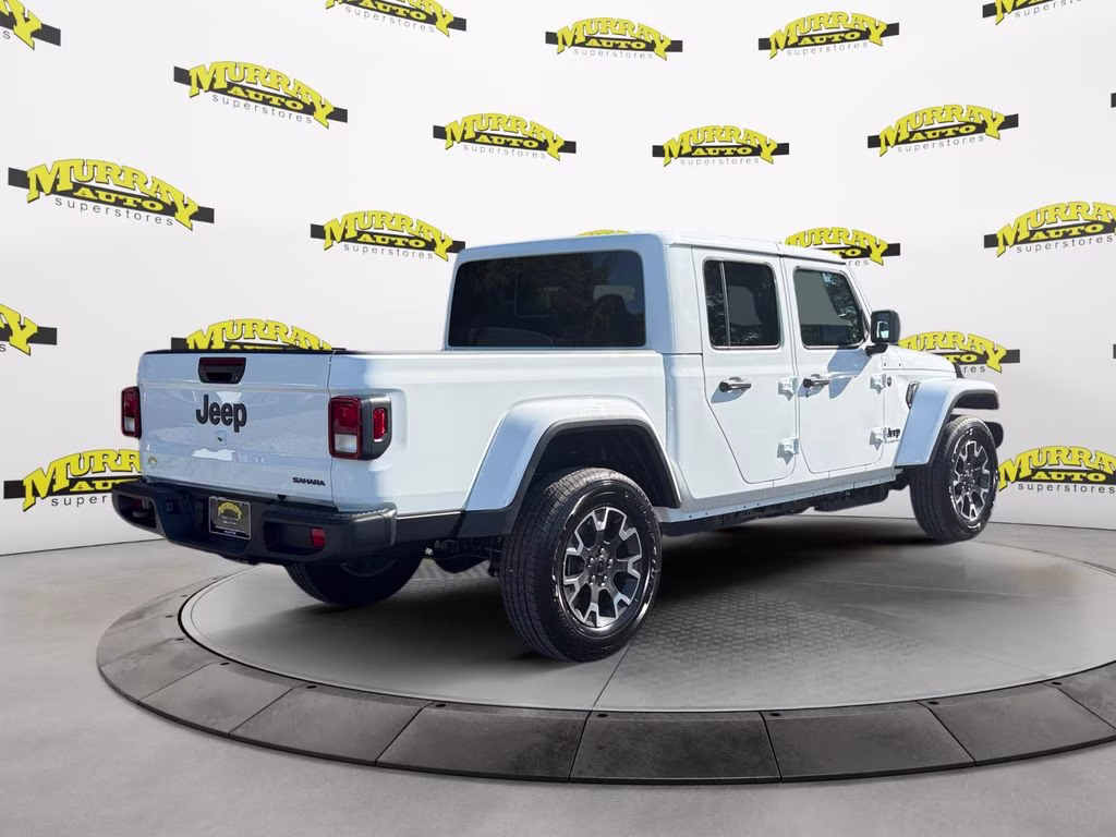 2026 Bright White Clearcoat Jeep Gladiator Sahara 4X4 Truck