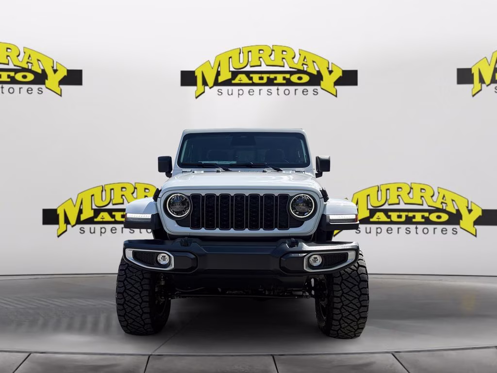 2026 Bright White Clearcoat Jeep Gladiator Sahara 4X4 Truck