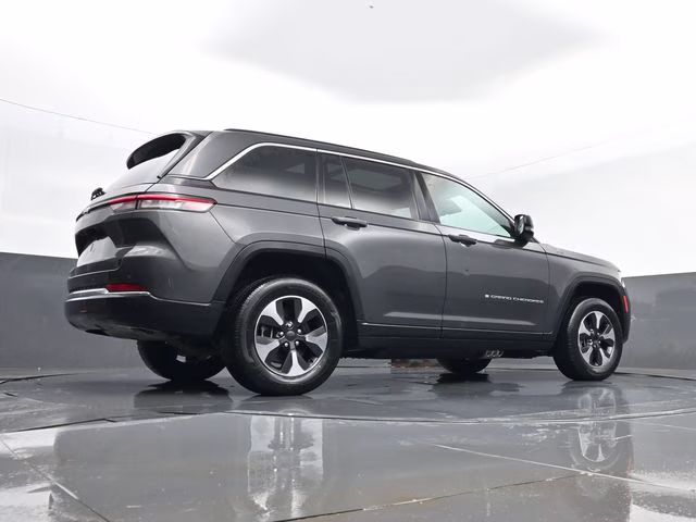 2024 Baltic Gray Metallic Clearcoat Jeep Grand Cherokee 4xe 4X4 SUV