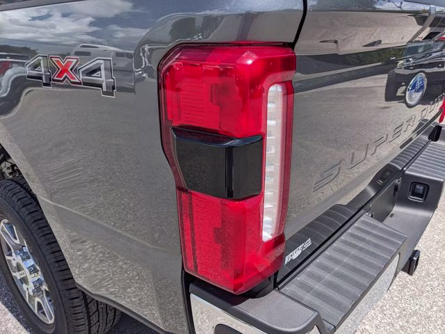 2026 Carbonized Gray Metallic Ford Super Duty F-250 SRW Lariat 4X4 Truck