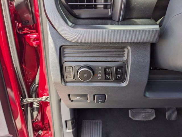2026 Ruby Red Metallic Tinted Clearcoat Ford Super Duty F-250 SRW Platinum 4X4 Truck