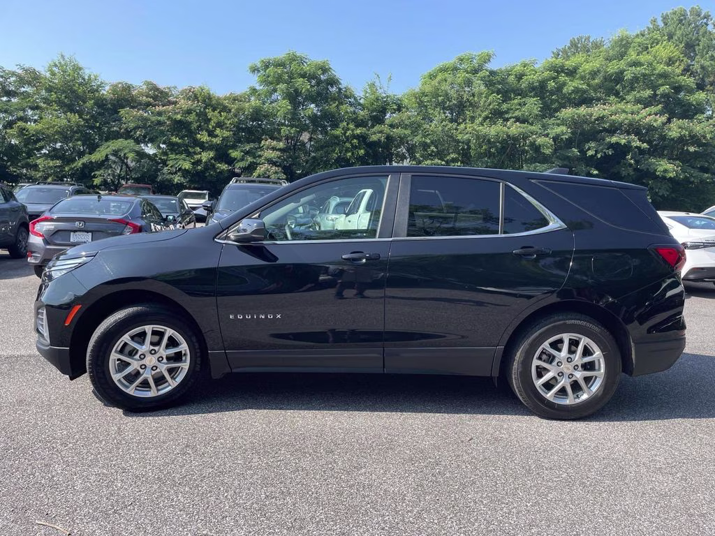 2024 Mosaic Black Metallic Chevrolet Equinox LT AWD SUV