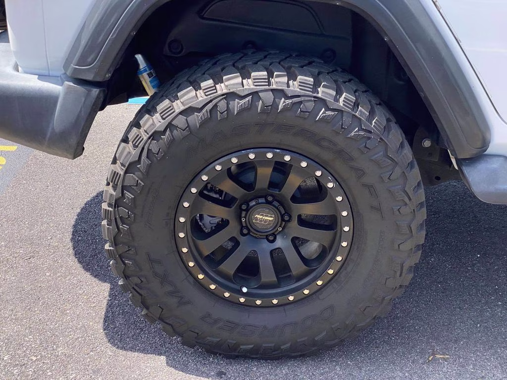 2019 Bright White Clearcoat Jeep Wrangler Unlimited Sport S 4X4 SUV
