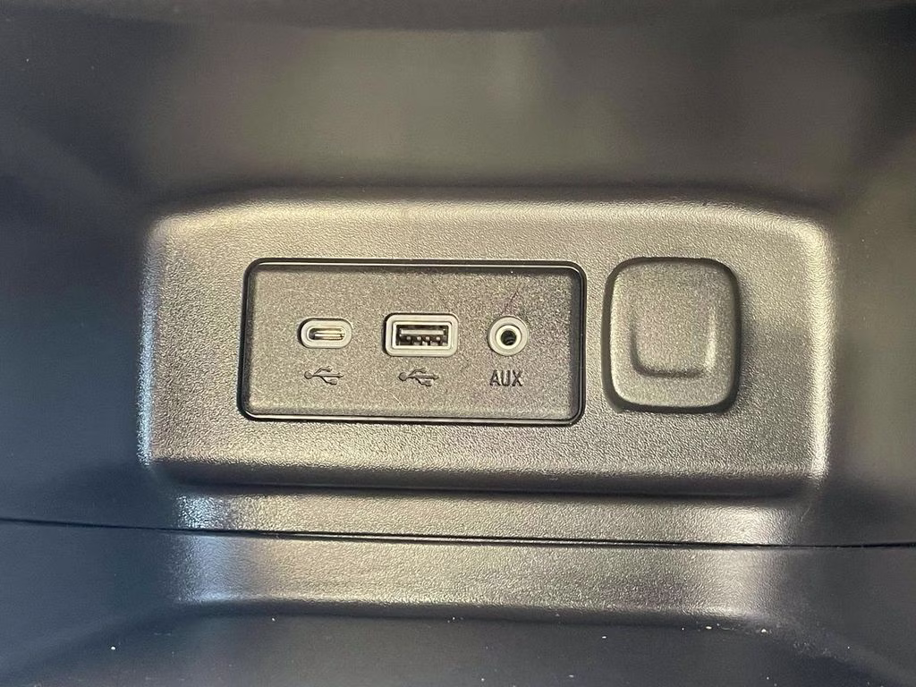 2024 Mosaic Black Metallic Chevrolet Equinox LT AWD SUV
