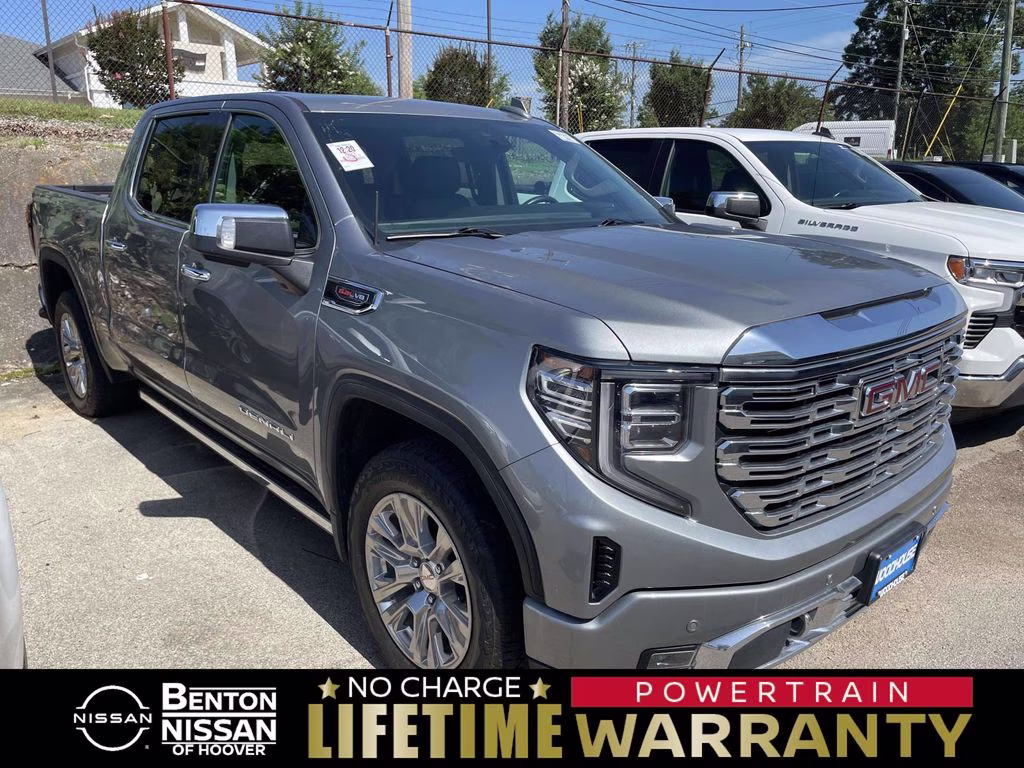 2023 GMC Sierra 4WD Crew Cab Short Box Denali's photo