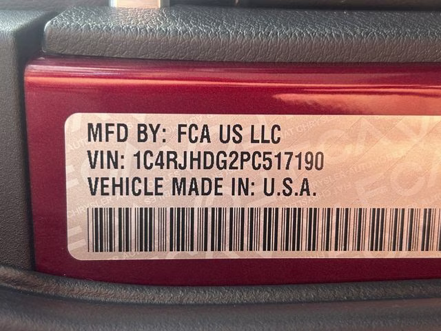 2023 Velvet Red Pearlcoat Jeep Grand Cherokee Overland 4X4 SUV