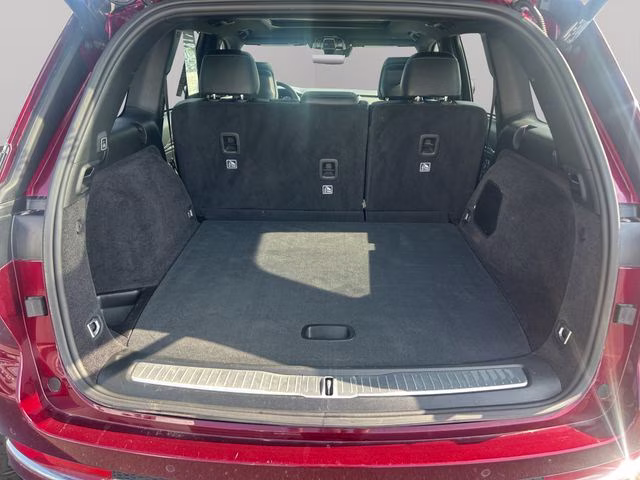 2023 Velvet Red Pearlcoat Jeep Grand Cherokee Overland 4X4 SUV