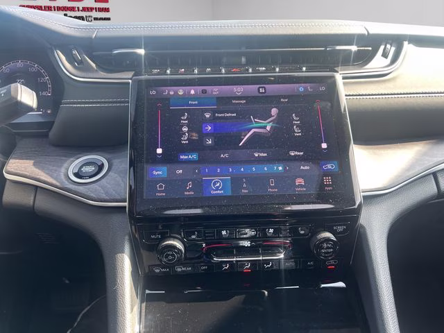 2023 Velvet Red Pearlcoat Jeep Grand Cherokee Overland 4X4 SUV