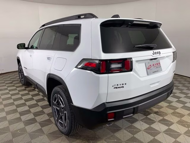2026 Bright White Clearcoat Jeep Cherokee Laredo 4X4 SUV