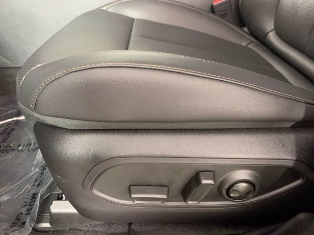 2026 Sting-Gray Clearcoat Jeep Cherokee Overland 4X4 SUV