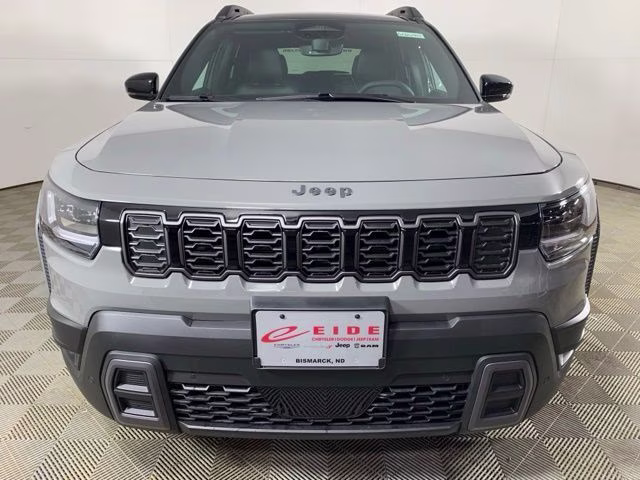2026 Sting-Gray Clearcoat Jeep Cherokee Overland 4X4 SUV