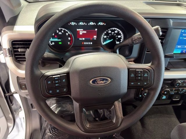 2026 Oxford White Ford Super Duty F-250 SRW XL 4X4 Truck