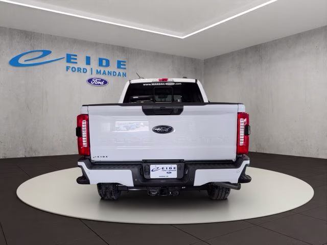 2026 Oxford White Ford Super Duty F-250 SRW XL 4X4 Truck