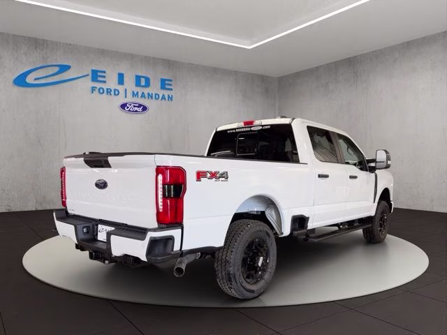 2026 Oxford White Ford Super Duty F-250 SRW XL 4X4 Truck