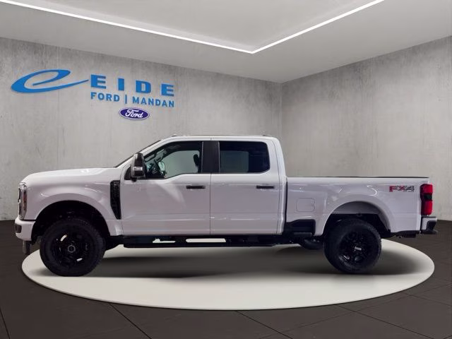 2026 Oxford White Ford Super Duty F-250 SRW XL 4X4 Truck