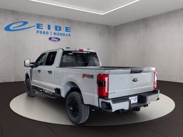 2026 Avalanche Ford Super Duty F-250 SRW XL 4X4 Truck