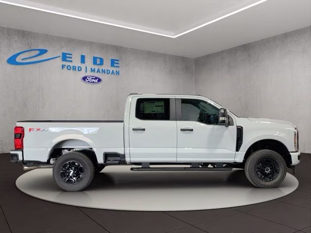 2026 Avalanche Ford Super Duty F-250 SRW XL 4X4 Truck